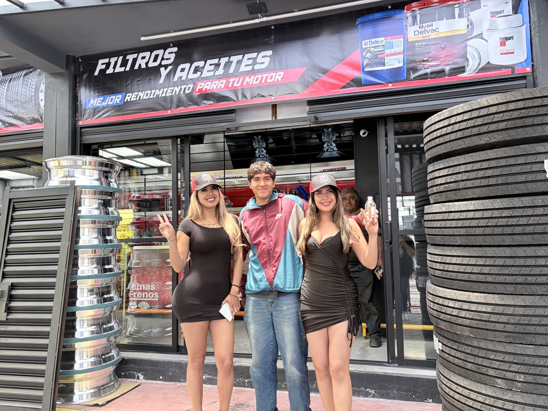 Fachada Truck King con filtros